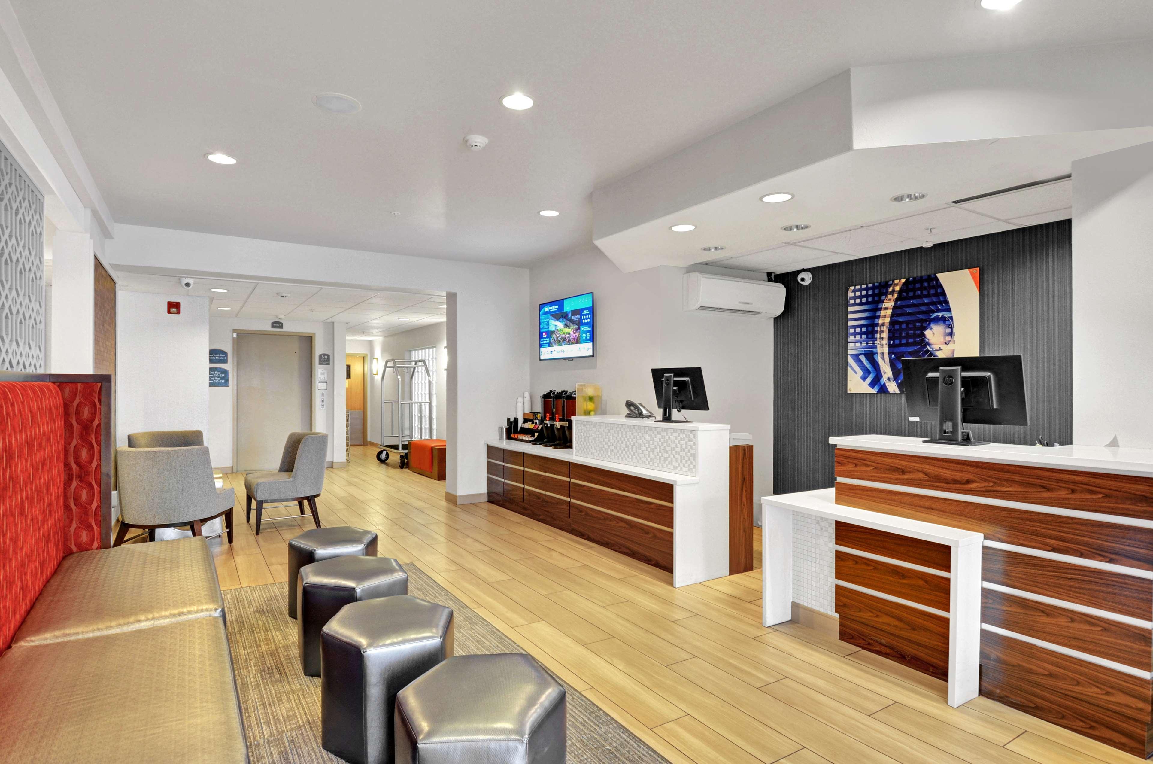 Executive Residency By Best Western Navigator Inn & Suites Everett Exteriör bild